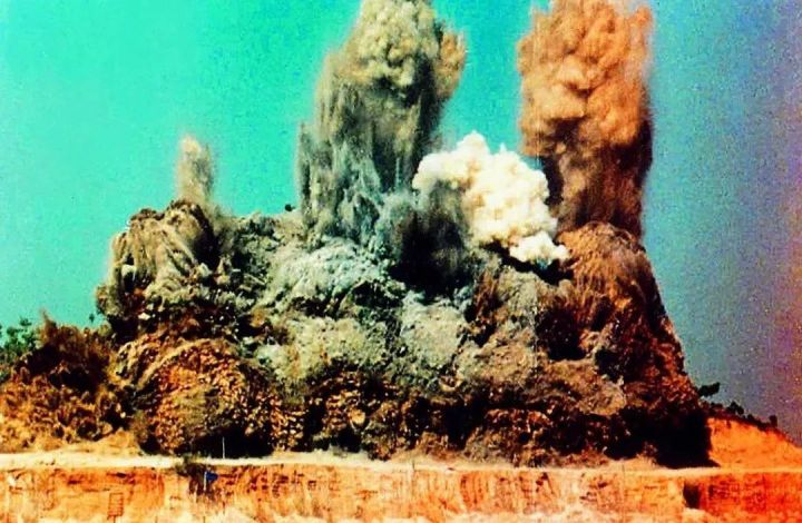 iPhone11降价1000，“中国电子第一街”惨变“美妆城”？