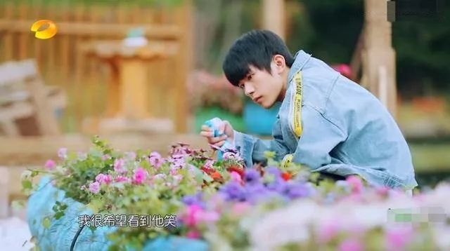 易烊千玺从小鲜肉到晋升影帝,易烊千玺的流量惊呆老前辈