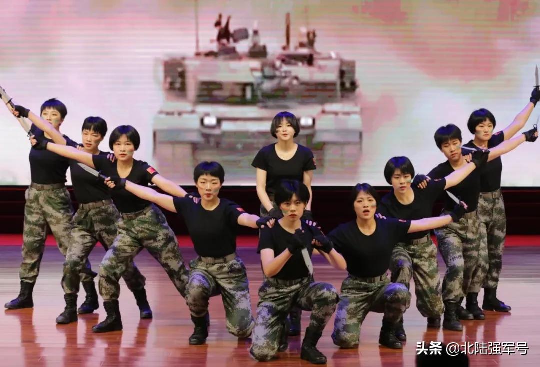 军营春晚嗨翻全场,军营春晚众星闪耀你喜欢哪一款