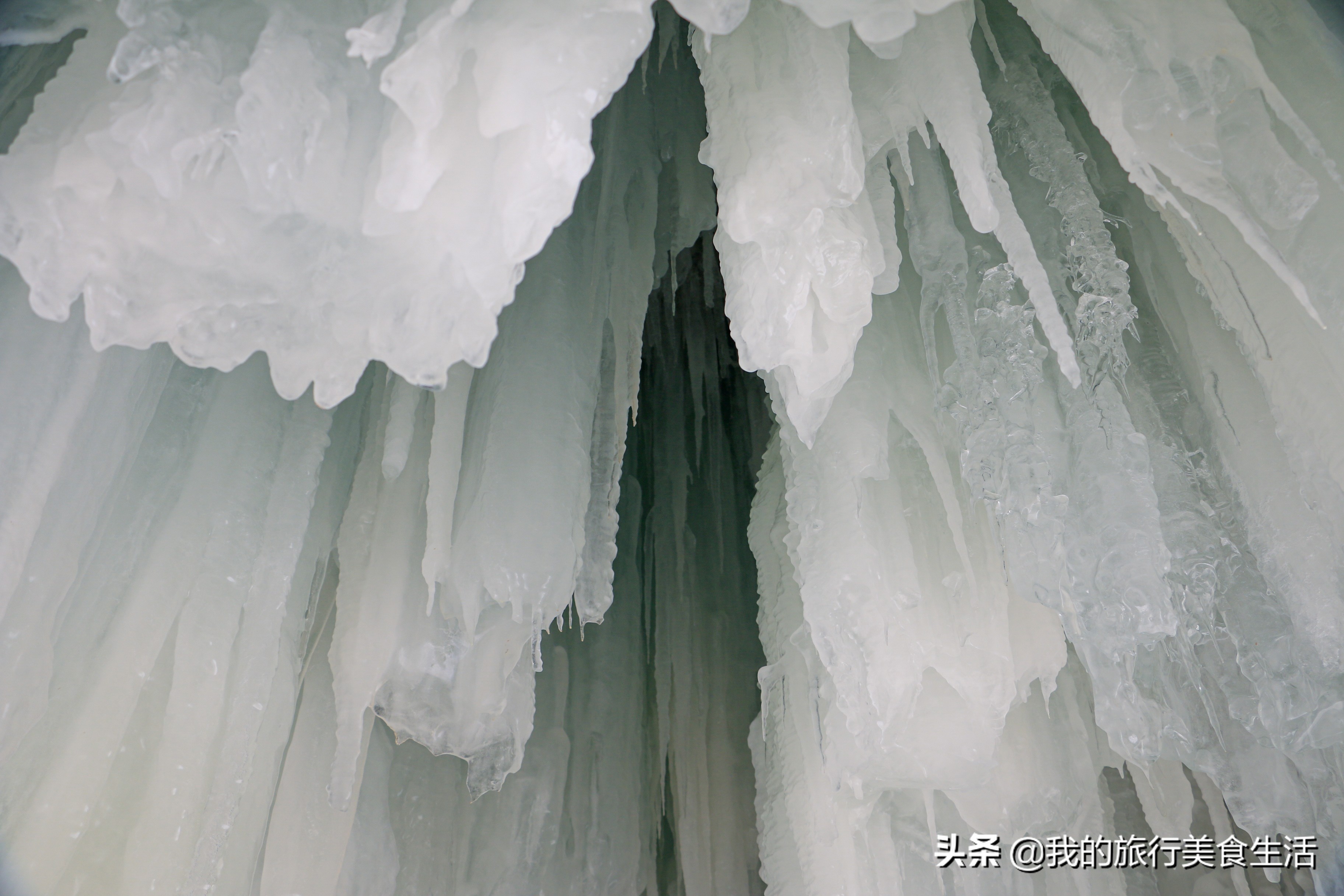 太原在哪看冰瀑布,太原冰川瀑布
