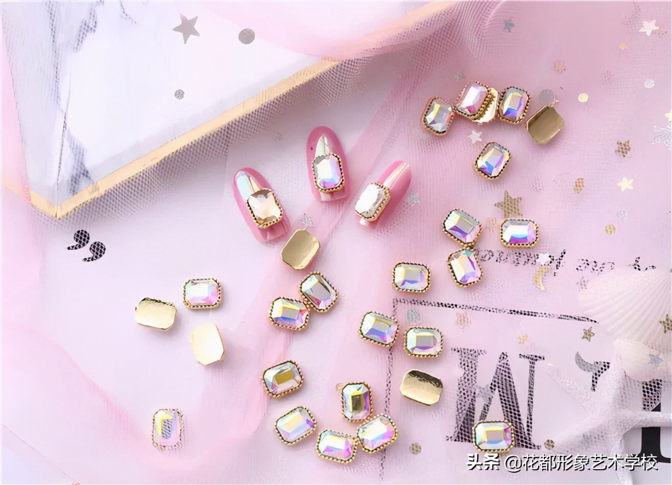 没经验如何开美容院加盟店,八大流程提升开美甲店创业成功率