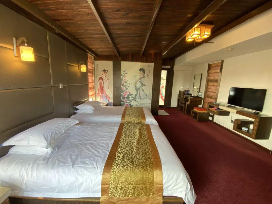 汤山温泉镇,汤山温泉冬天冷不冷