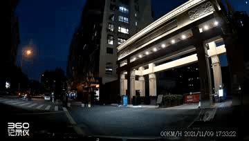 360k680行车记录仪多少钱,360k680行车记录仪可以手机联网