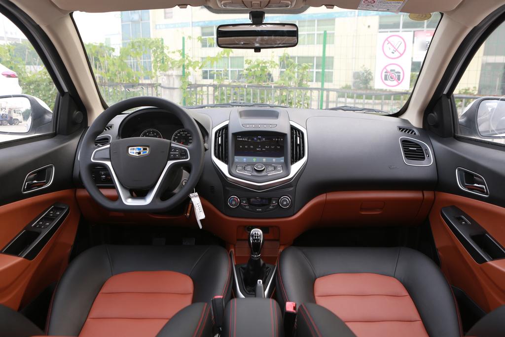 1.5l自吸百公里油耗11.83升,2019吉利金刚1.5的排量价格多少