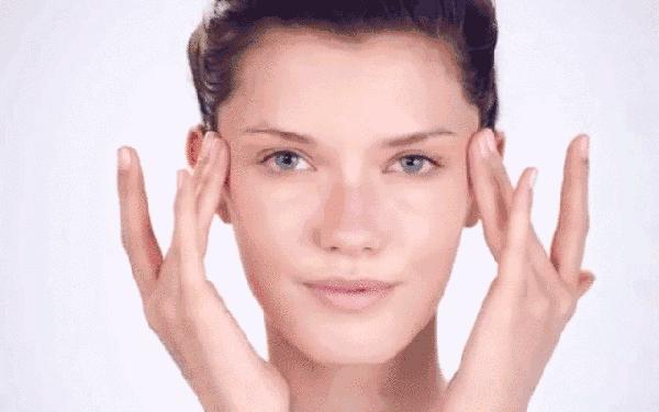 李佳琦没火之前就安利！黑科技“欧莱雅紫熨斗眼霜”