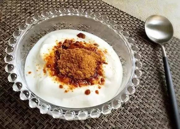 酸奶什么时候喝最好最有营养,酸奶什么时间喝效果最好最健康