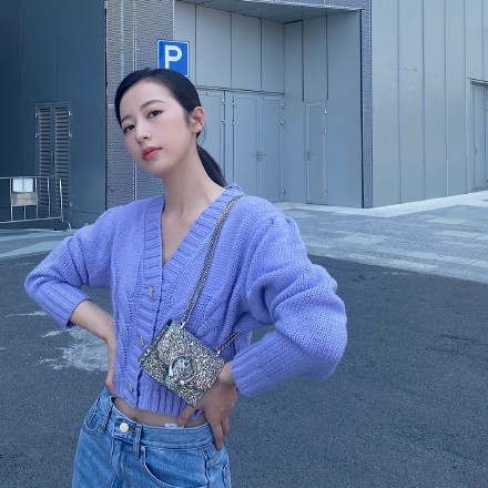 明星都在背的斜挎包,盘点一下女明星背什么包