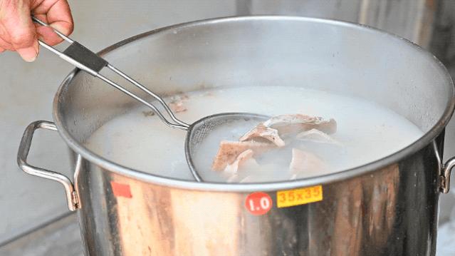 奶奶做豆沙糕视频,奶奶做巧克力奶茶