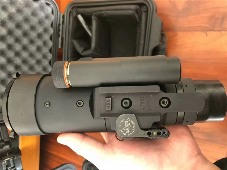 美军测距一体瞄准镜,美国反射式瞄准镜