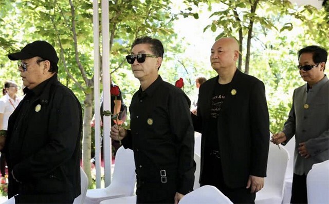 为钱反咬恩师，好友葬礼宣传新剧，六小龄童：完美诠释人如何变猴