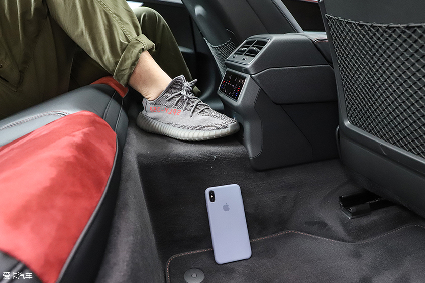 低配奥迪a6l值得买吗,低配奥迪a6l都有什么配置