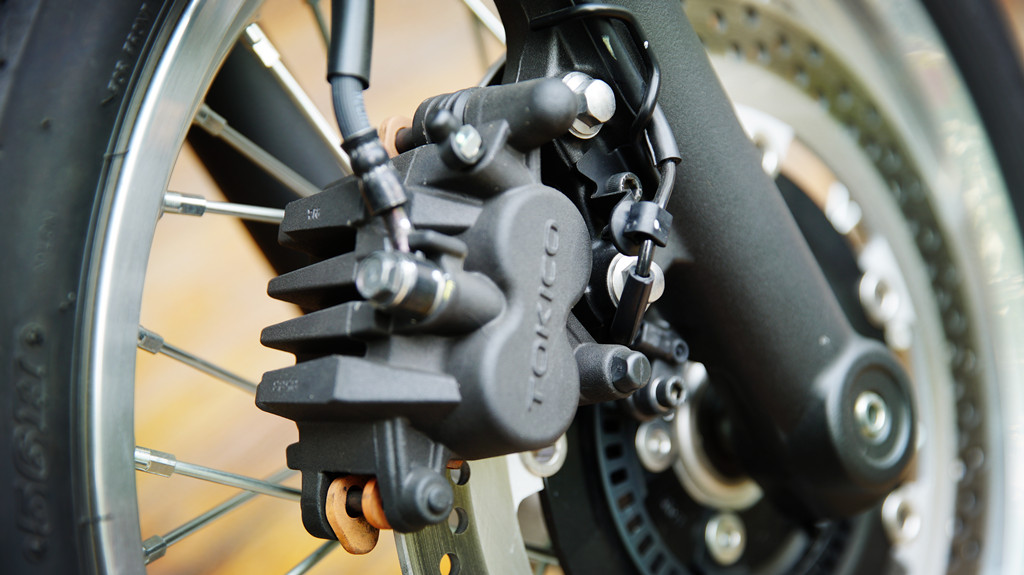 川崎z900rs与w800对比,川崎w800深度评测