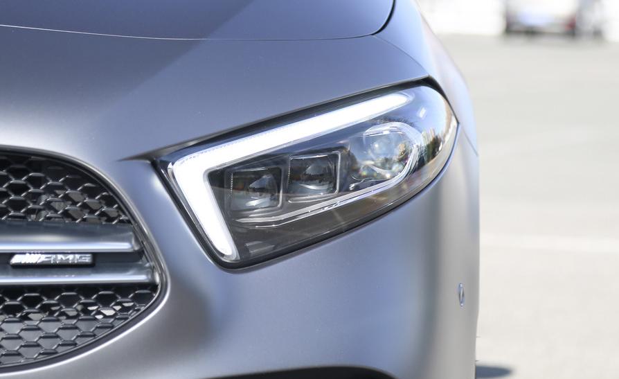 奔驰a35lamg沉浸式体验,奔驰amga35l落地价小钢炮