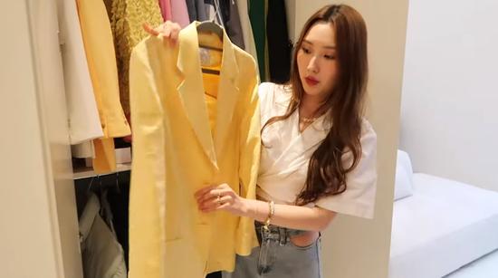 韩国美女晒独居公寓引11万人围观衣帽间全是名牌