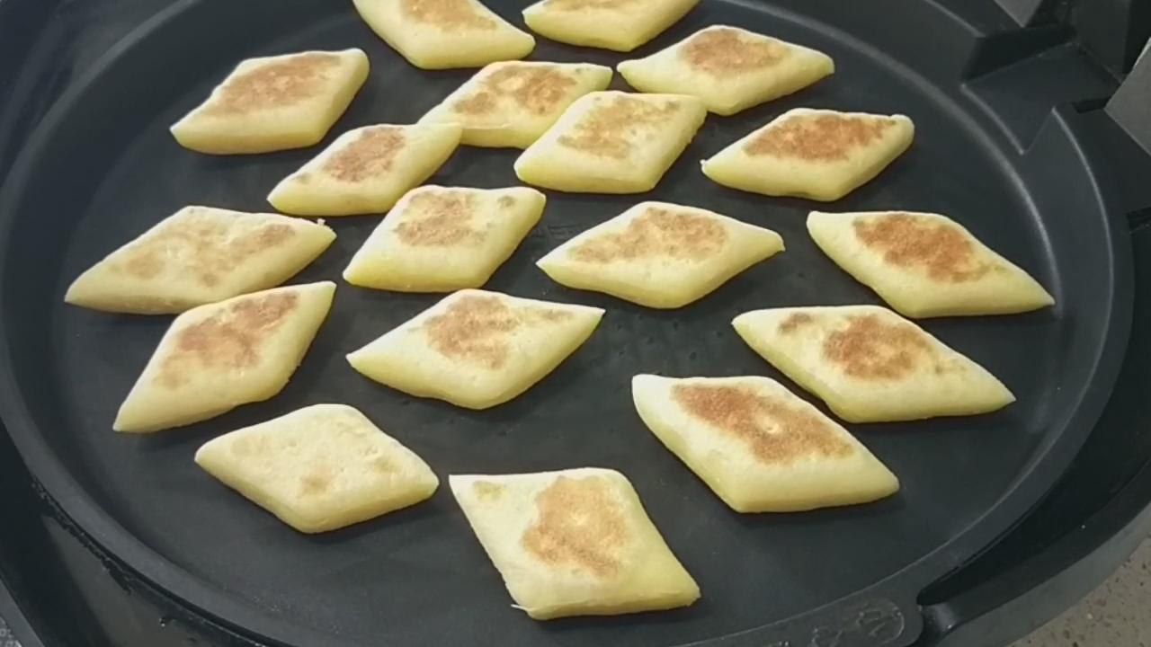 3个鸡蛋1碗面教你做面包不揉膜,面粉加鸡蛋简单做法