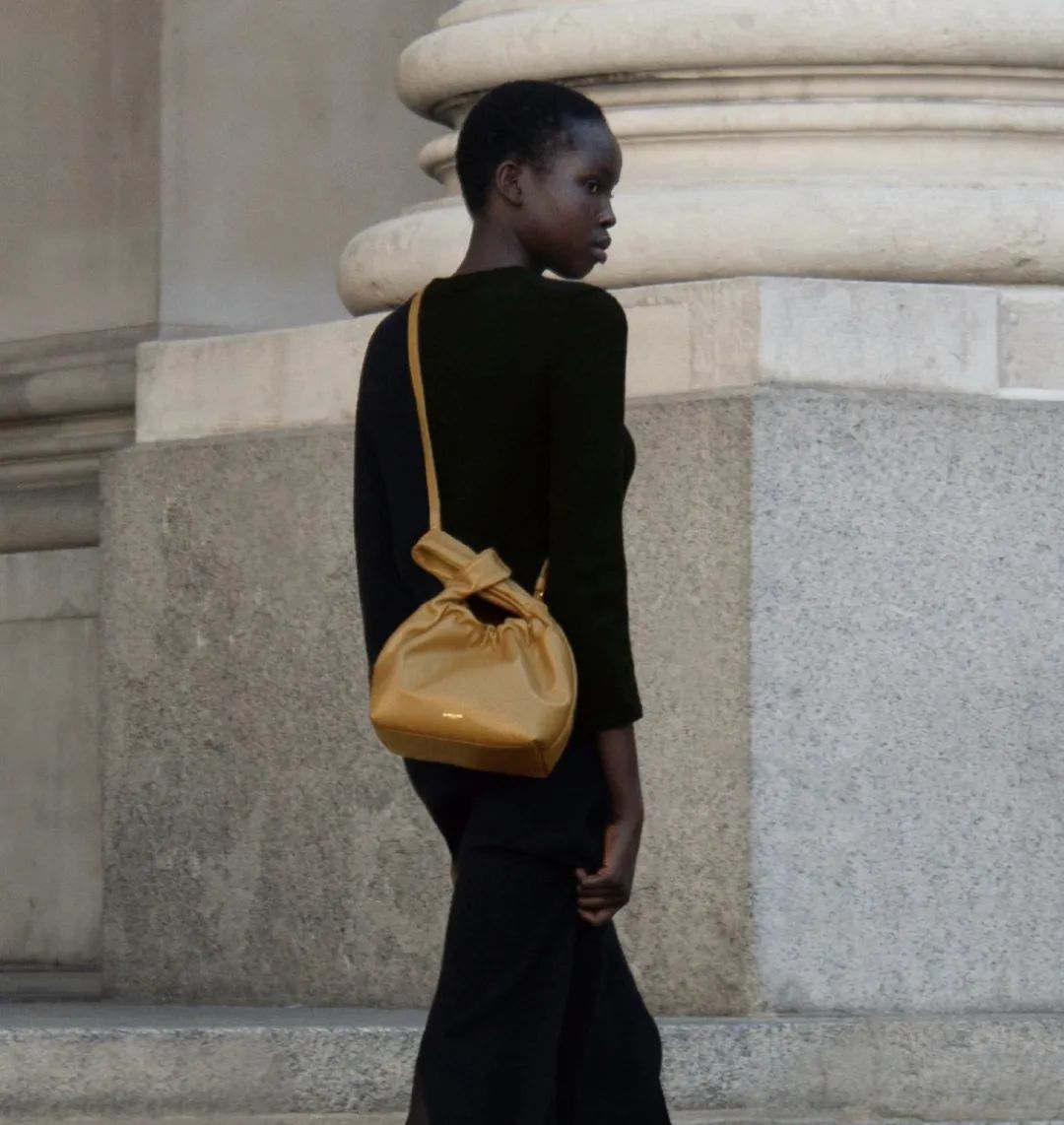 凯特王妃新上手的“千元级”手袋，什么来头？