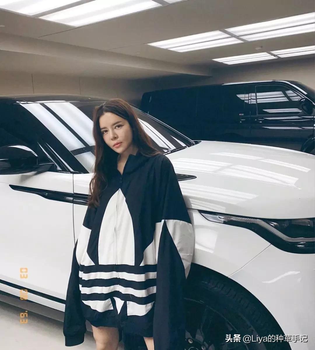 衬衣九分裤今春王炸cp巨洋气,卫衣小白鞋今秋王炸组合超洋气