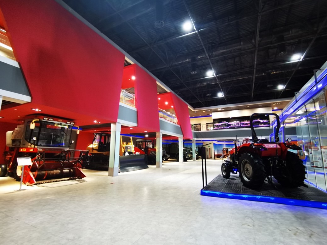 六十年前田间地头的“网红”就是它!林溪讲述“东方红”拖拉机丨红色印记第69集