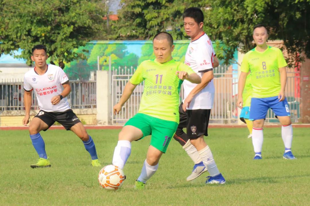 当足球之乡球队与广州高校校友冠军“激情相遇”，你更支持谁？