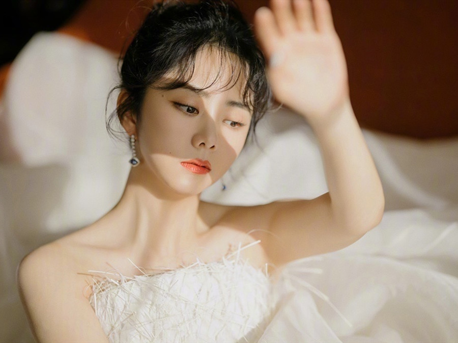 谭松韵出道十五年归来仍演高中生,谭松韵成名在望完整版