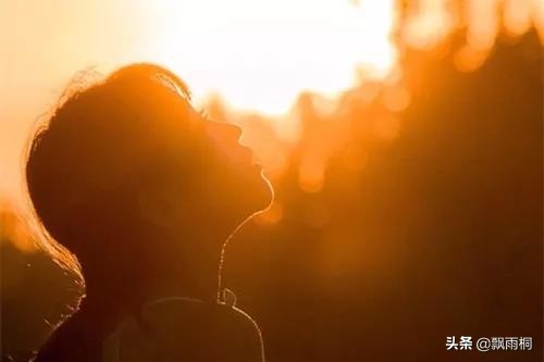 约会女生总带着闺蜜的原因,约会女朋友带着闺蜜怎么办