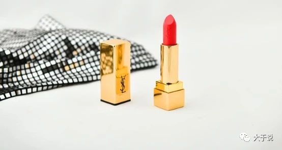 于主任礼物指南vol.1｜口红选得好，男人不烦恼