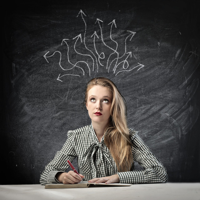 最近感觉迷迷瞪瞪的,最近总感觉迷迷瞪瞪干啥都挨骂