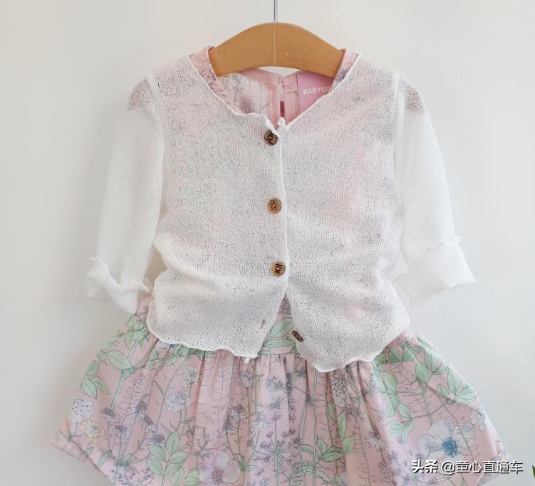 童装秋冬季新款刺绣针织衫,童装韩系风秋装针织