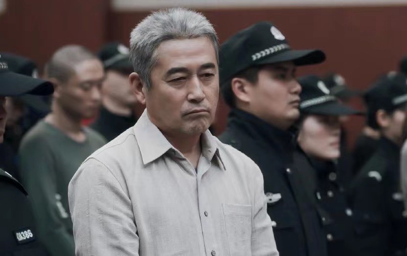 《扫黑风暴》的结局我不在意，但这些未露过脸的角色才是最大悬案