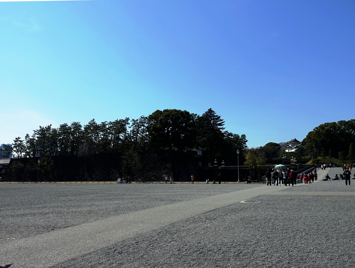 日本皇宫的屋顶为什么是绿色的,日本皇宫为什么这么简陋