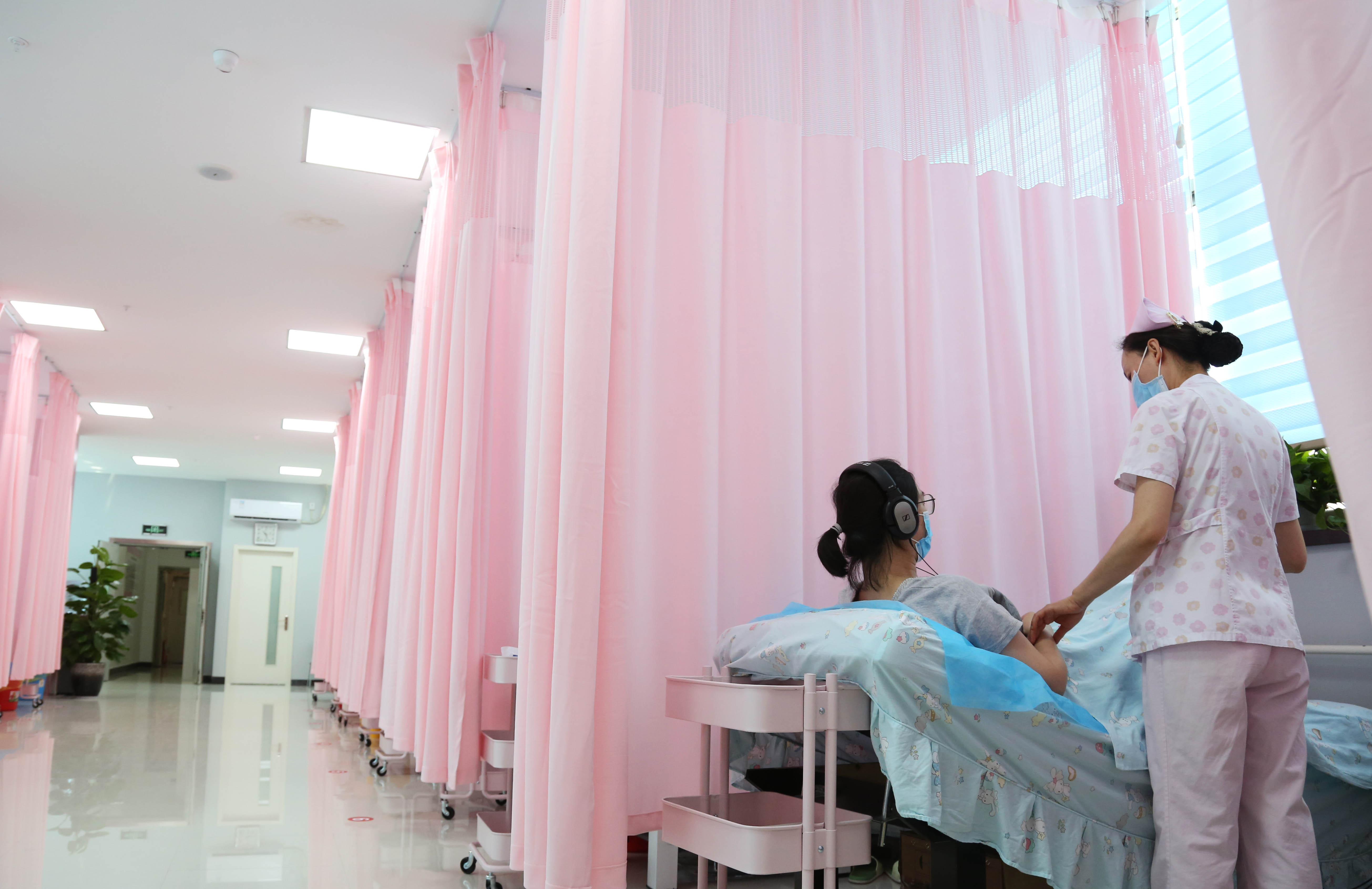 盆底功能障碍产后尿失禁,产后能憋住尿说明盆底肌没事么