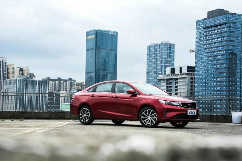 帝豪gl10万公里多值得买吗,为啥说吉利帝豪值得买