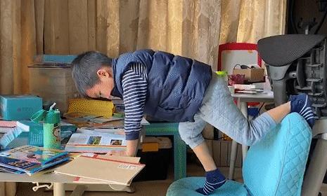 小学生健康用眼方式纠正浅度近视,怎么改善孩子眼睛中度近视