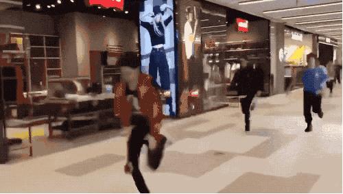 优衣库又曝小视频，这次车企们真应该好好学学了