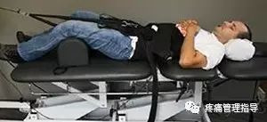 72岁老人腰疼还有骨刺该怎么治疗,老年人骨刺疼痛怎么治疗