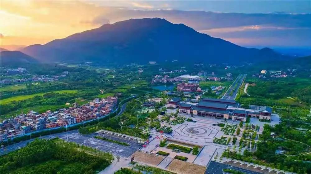 广东肇庆新区现状,广东肇庆在全省最落后的城市