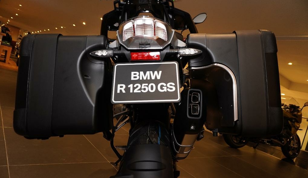 宝马r1250gs探险版能跑多快,宝马r1250gs探险版座高展示