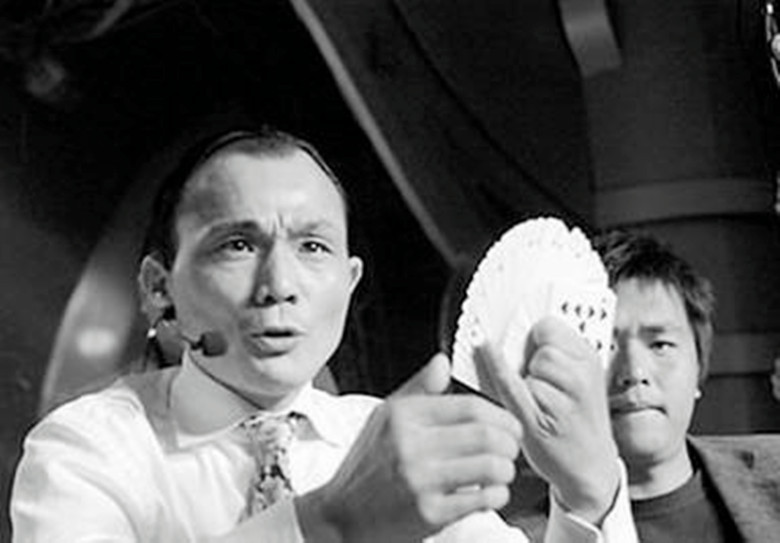 中国赌王大战日本赌圣,赌王大破老千集团完整版