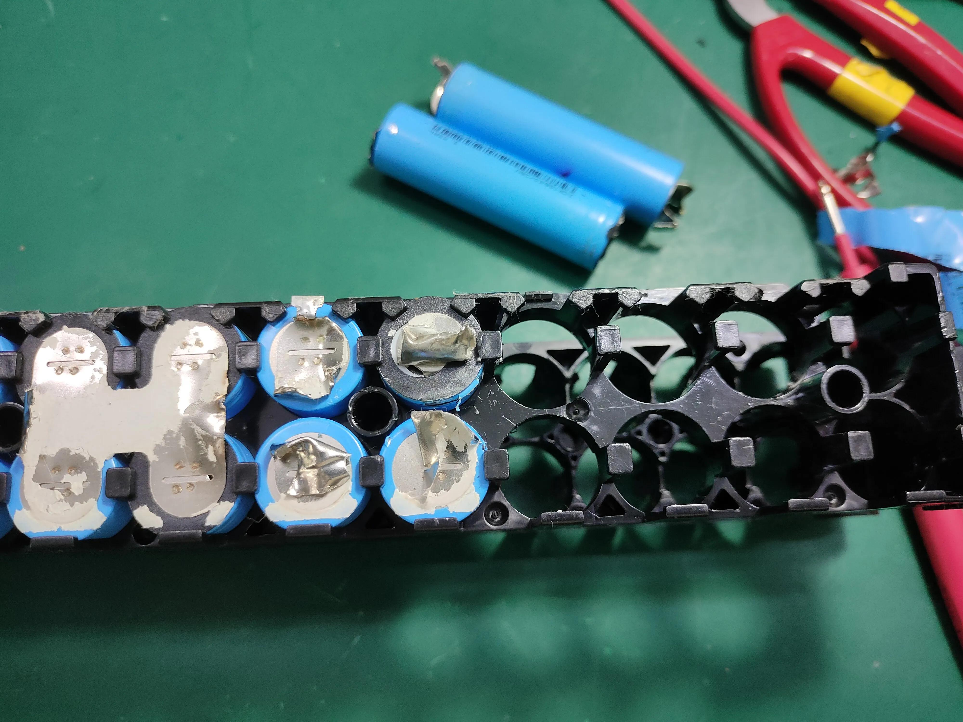 小米滑板车电池多少钱,小米滑板车pro电池拆解