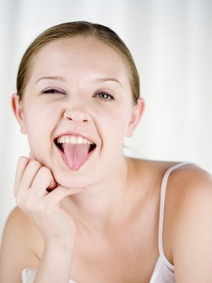 爱笑导致的法令纹太深了怎么办呢,爱笑的人怎么去除法令纹