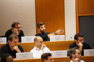 球星有多赚钱,皮克除了踢球还在干嘛