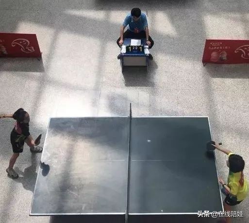 中国孩子都在玩什么运动？20个家庭陪孩子坚持体育锻炼的故事…