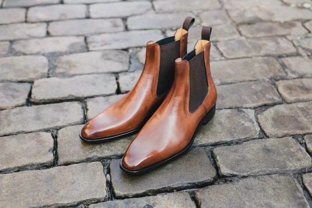 卖秋冬靴子,秋冬靴买加绒还是不加绒的