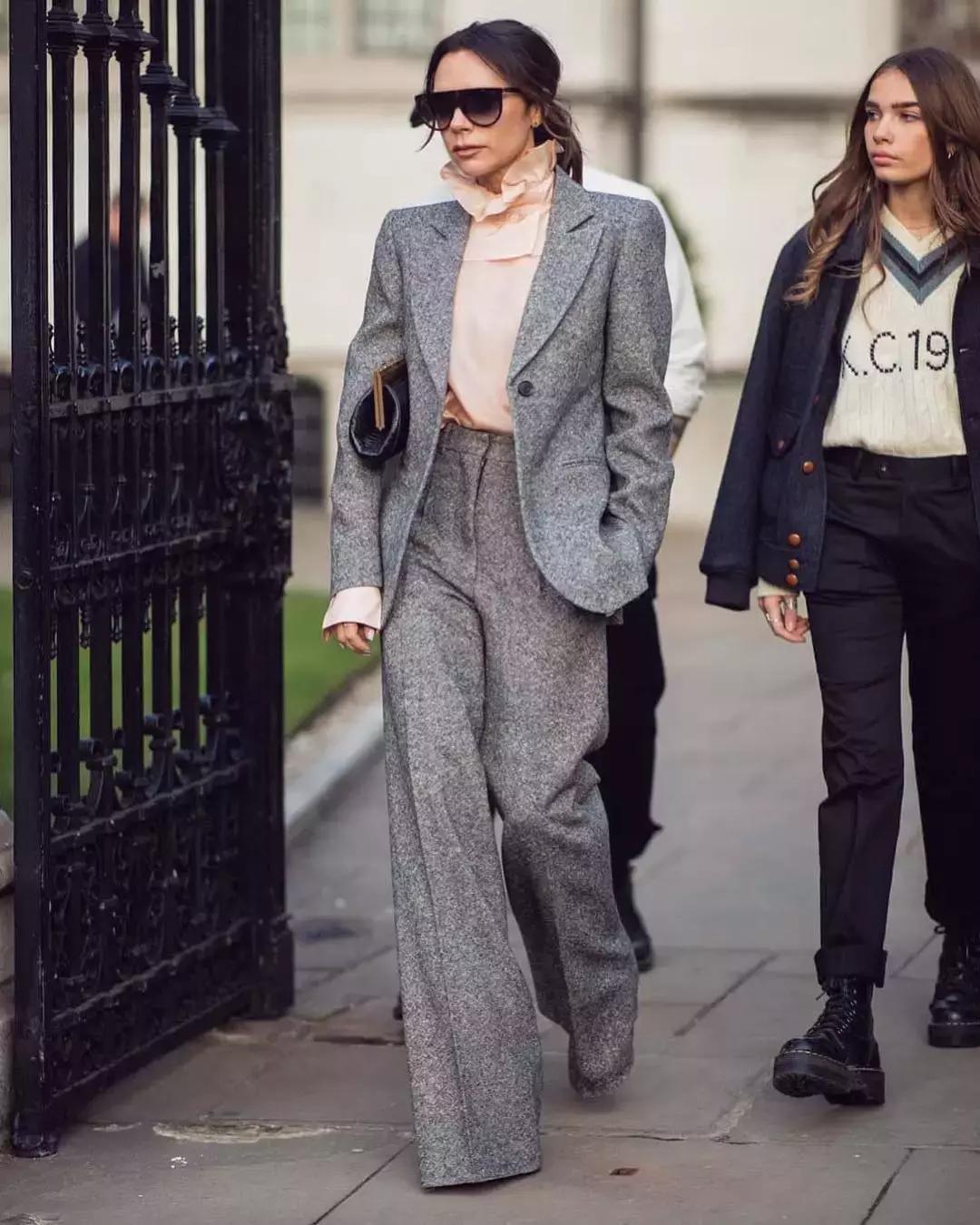 今年夏天这么穿立刻显瘦20斤,130斤穿什么样的外套显瘦