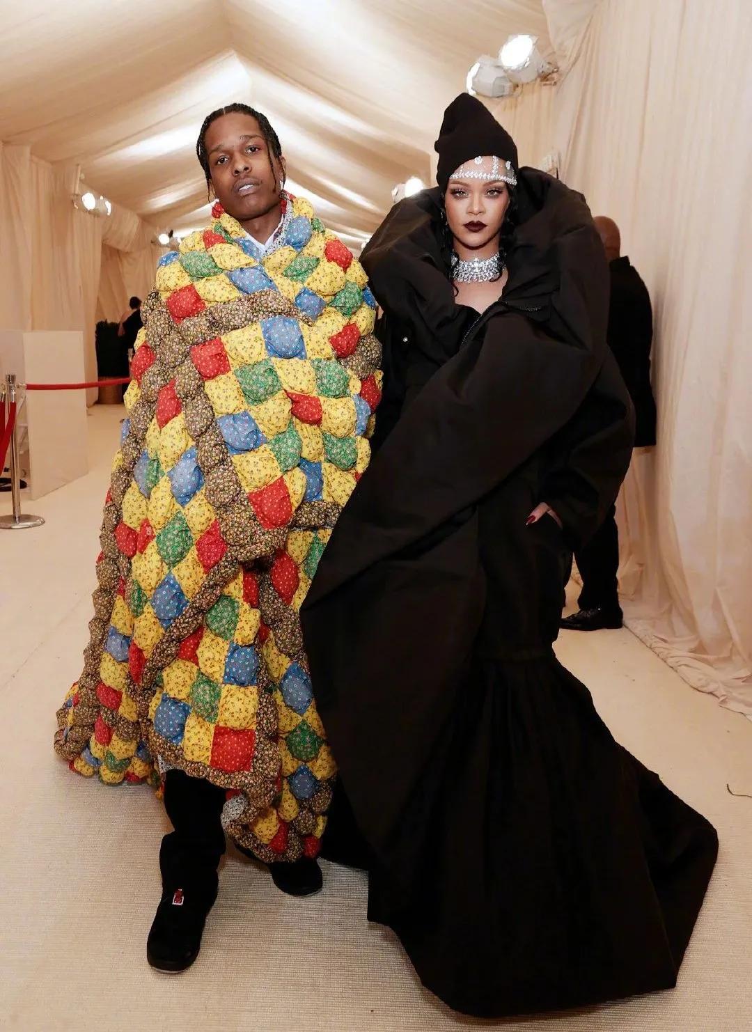 这才是马丁靴的正确穿搭,马丁靴这么穿太时髦了