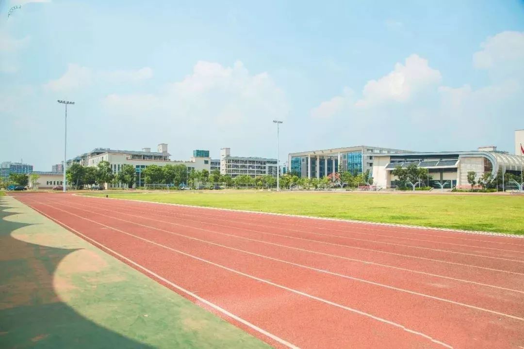 惠州卫生职业学院2019专科分数线,惠州卫生职业技术学院提前批分数