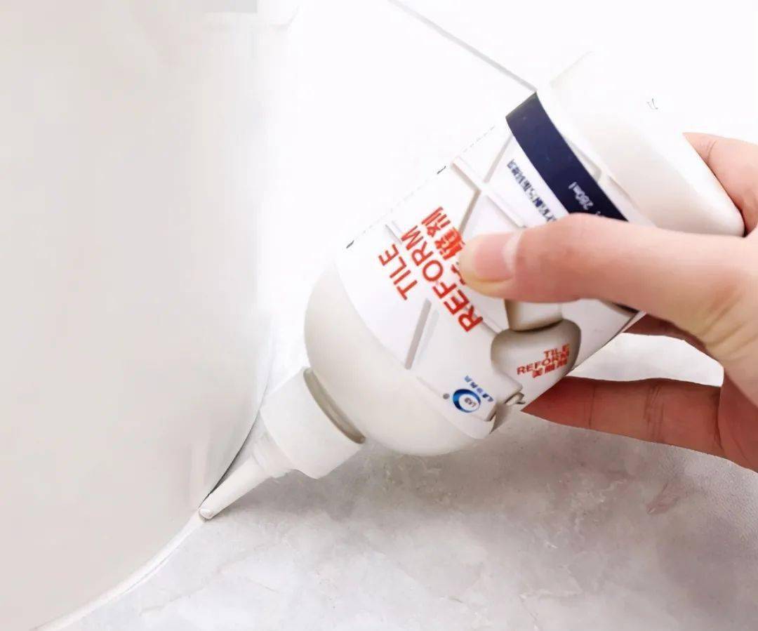 马桶底部一圈经常发霉发黑？试试老师傅教我的5个办法，烦恼消散