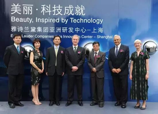 雅诗兰黛在中国美妆行业的发展,雅诗兰黛化妆品在中国的销量