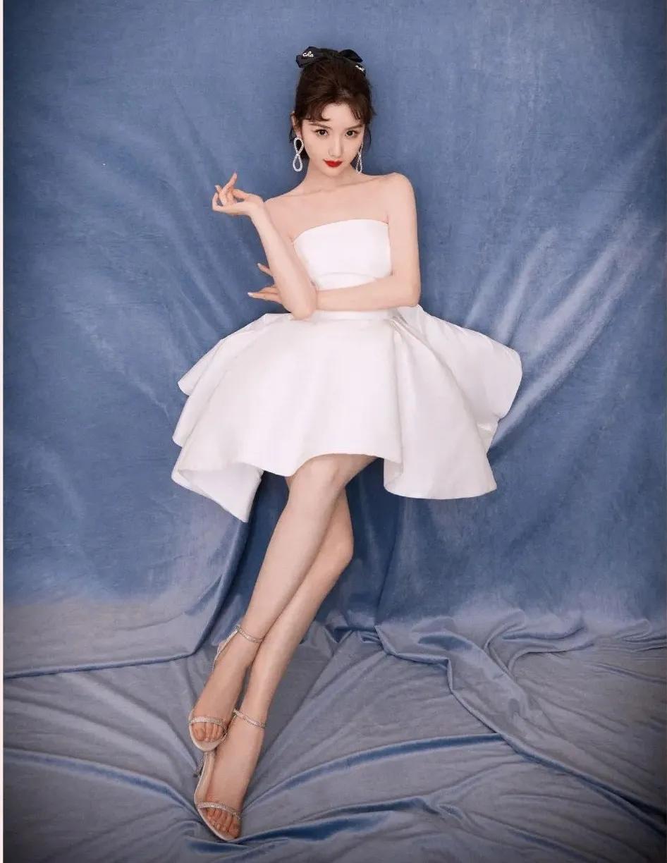 穿裙子要搭配什么鞋子才好看呢,红色上衣黑色裙子配什么鞋子好看