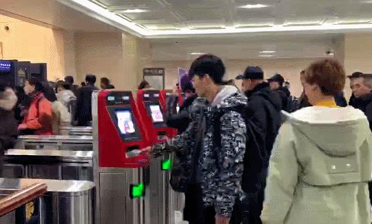 春运火车票今天开售你准备好了吗 (春运火车票今日开售您准备好了吗)